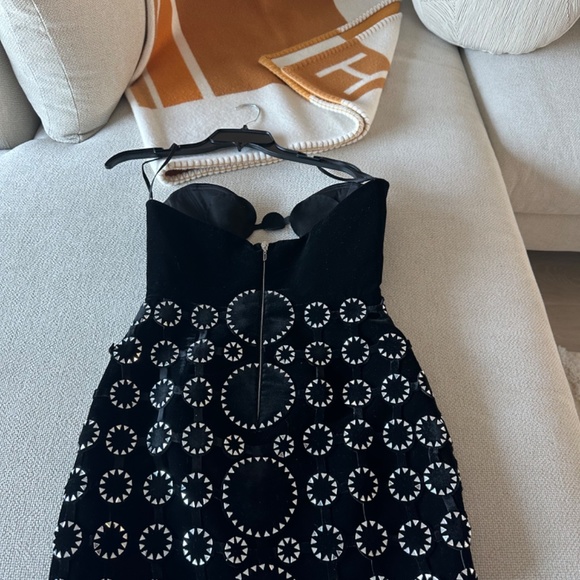 Raisa Vanessa black velvet dress - Picture 4 of 5